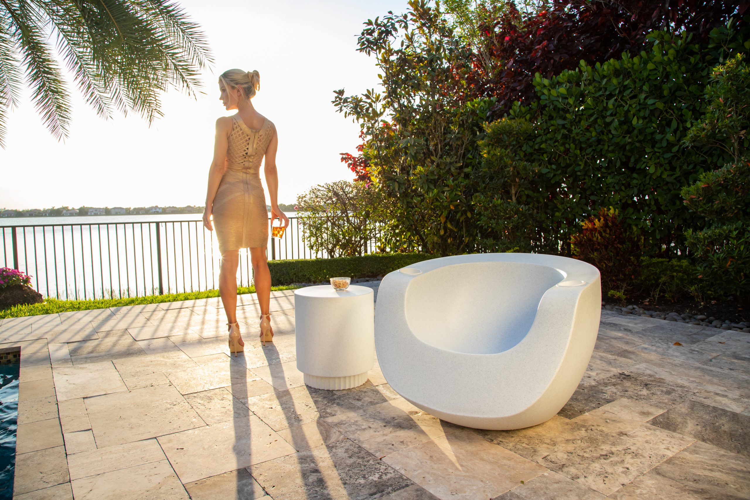 Tenjam Splash Moon Chair & Ripple Table, White Granite, Evening Image 10