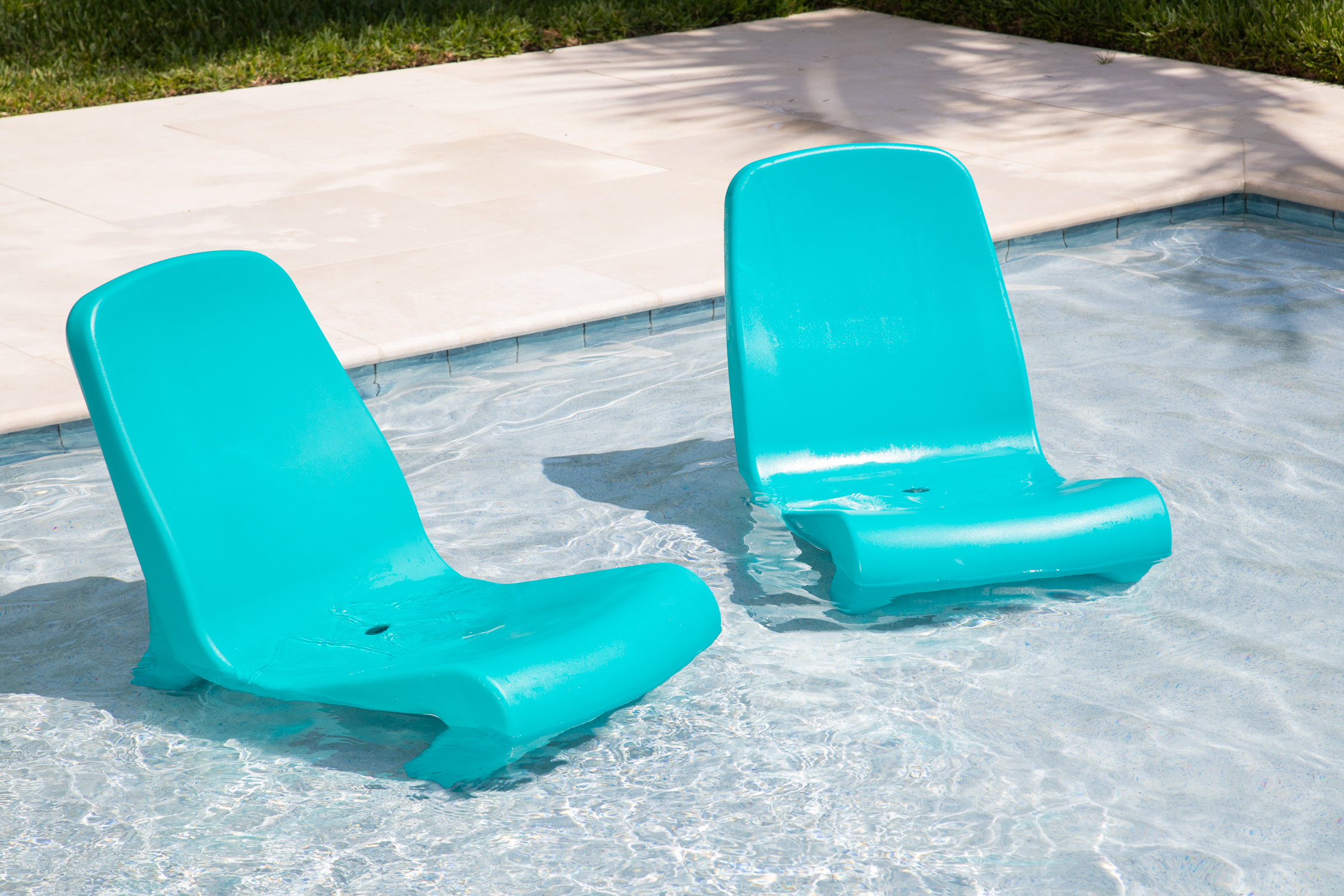 Freelo Chair Surf Blue Color In-Pool