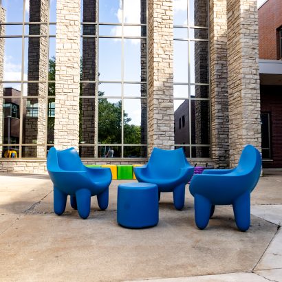 Blue Ripple Side Table with Blue Mibster Chair