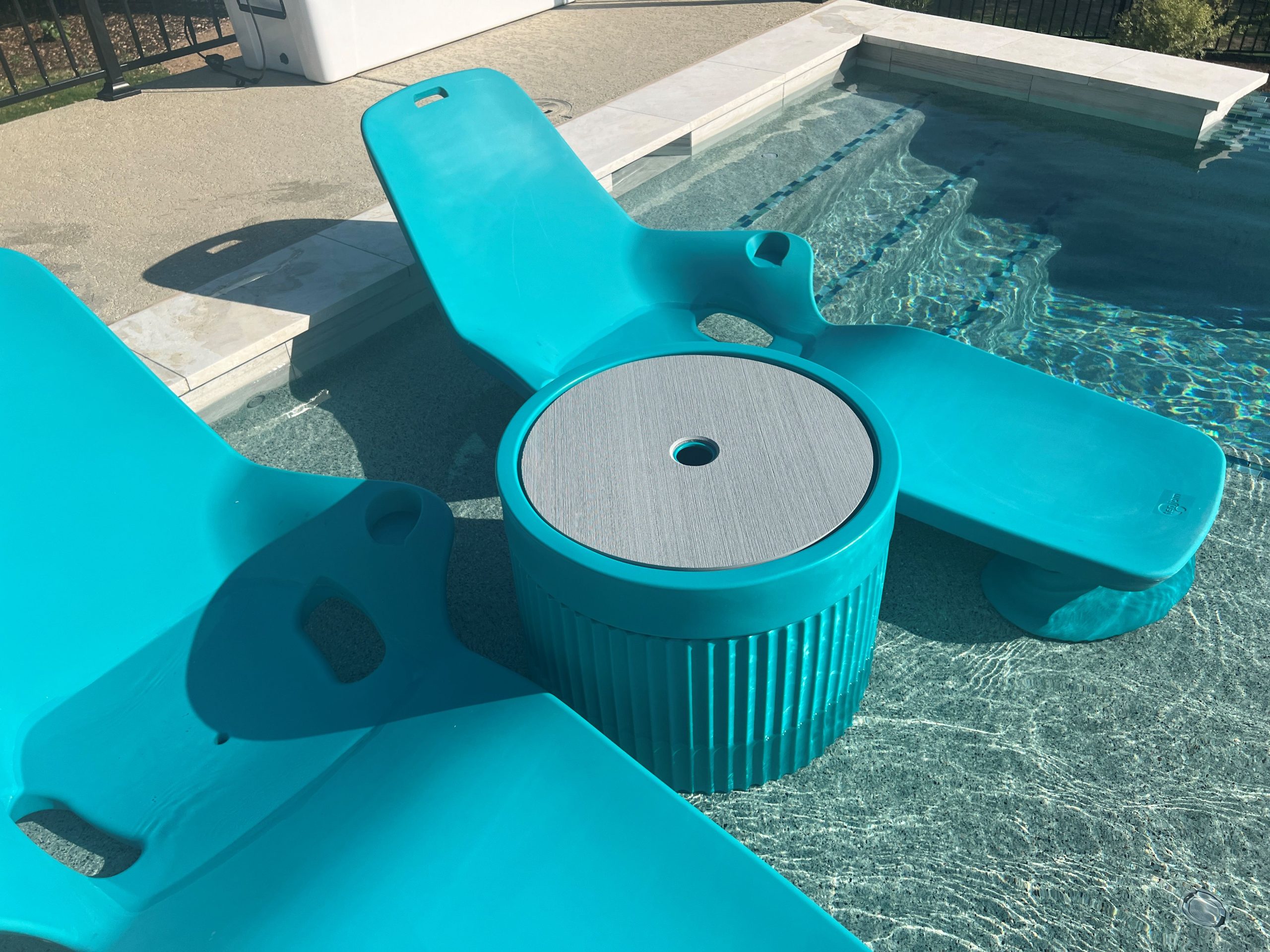 Ripple Wide table with Soft Touch